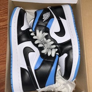 Jordan 1 university black white